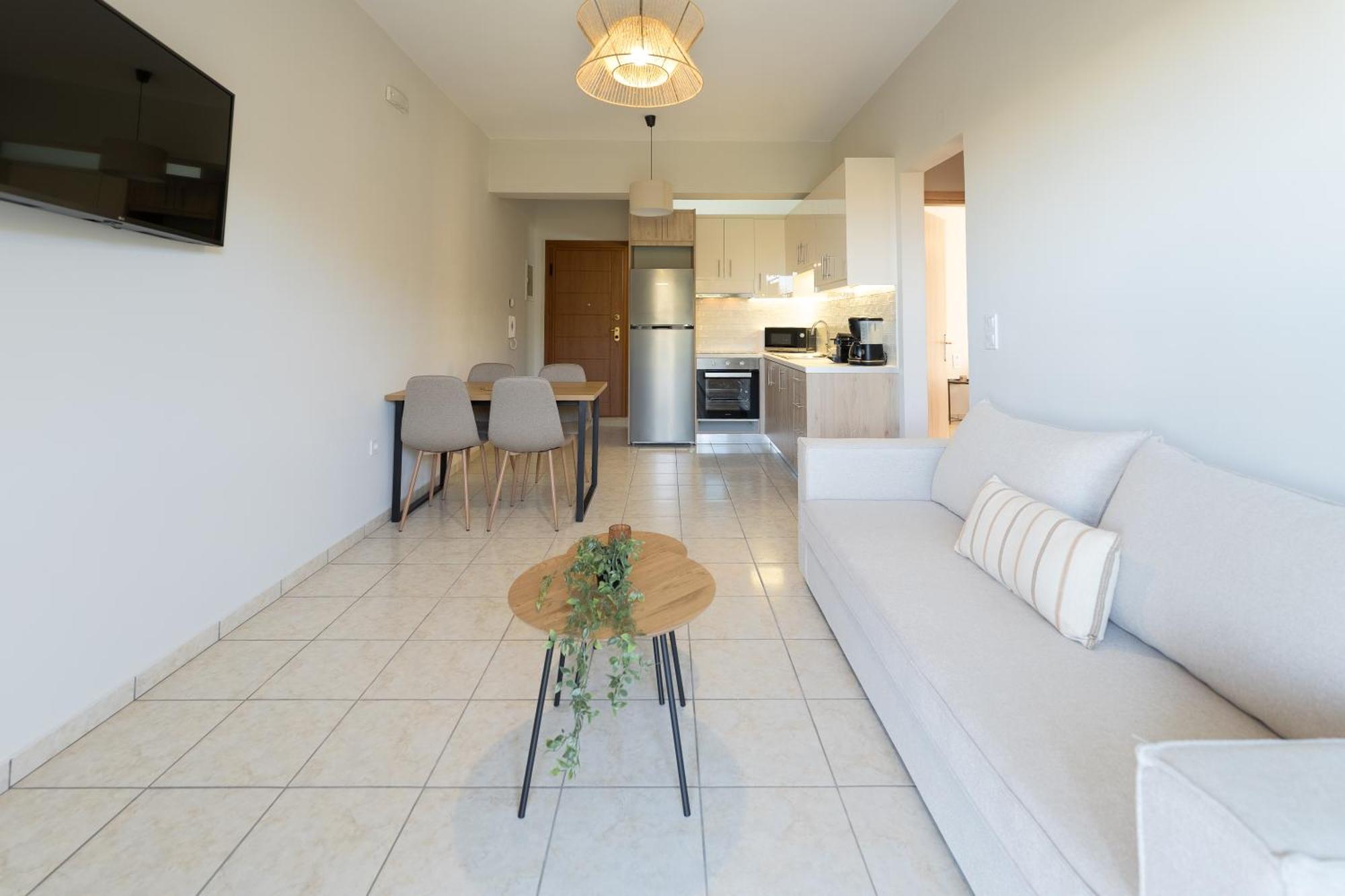 Joyful By 8essentially Apartment