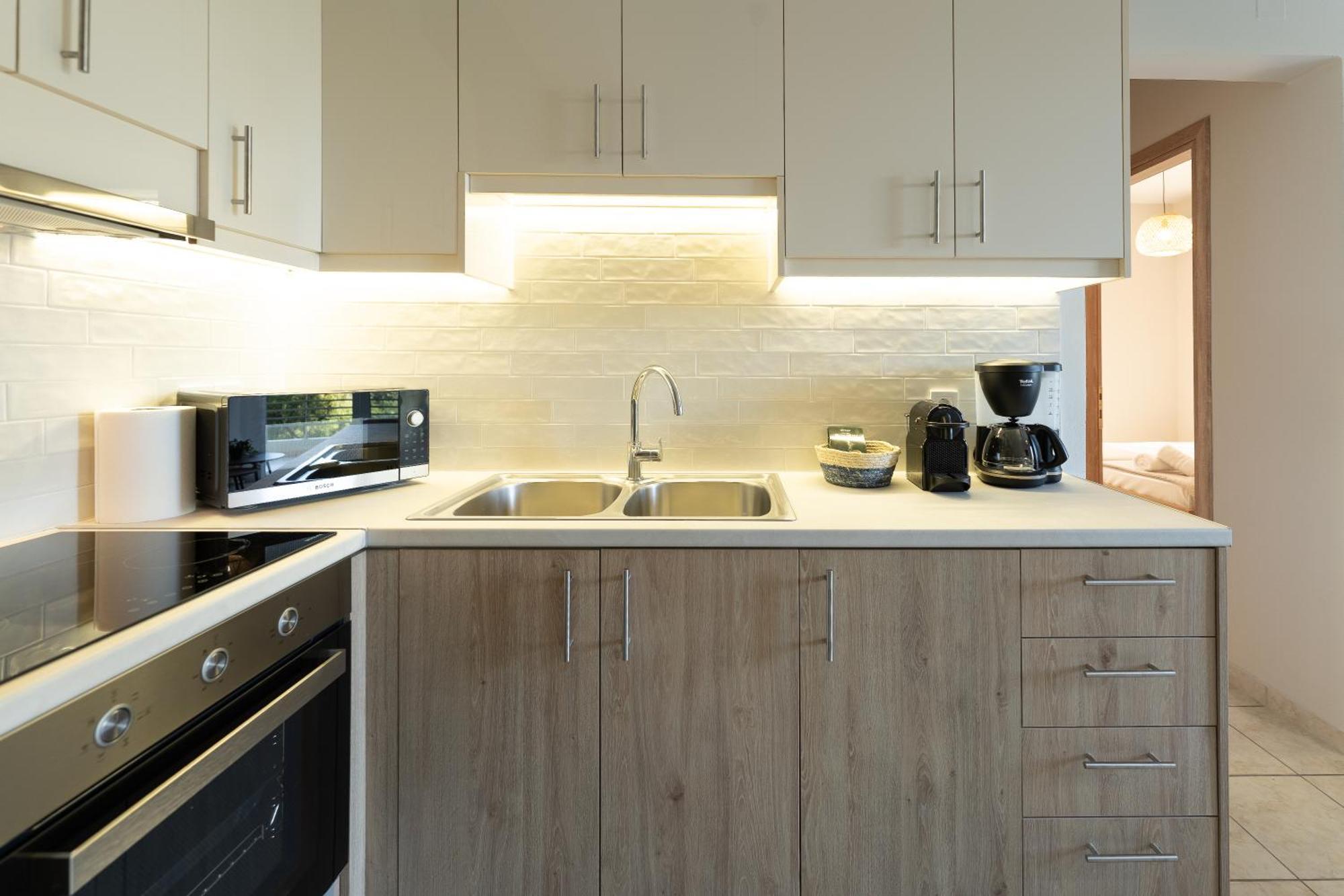 Joyful By 8essentially Apartment
