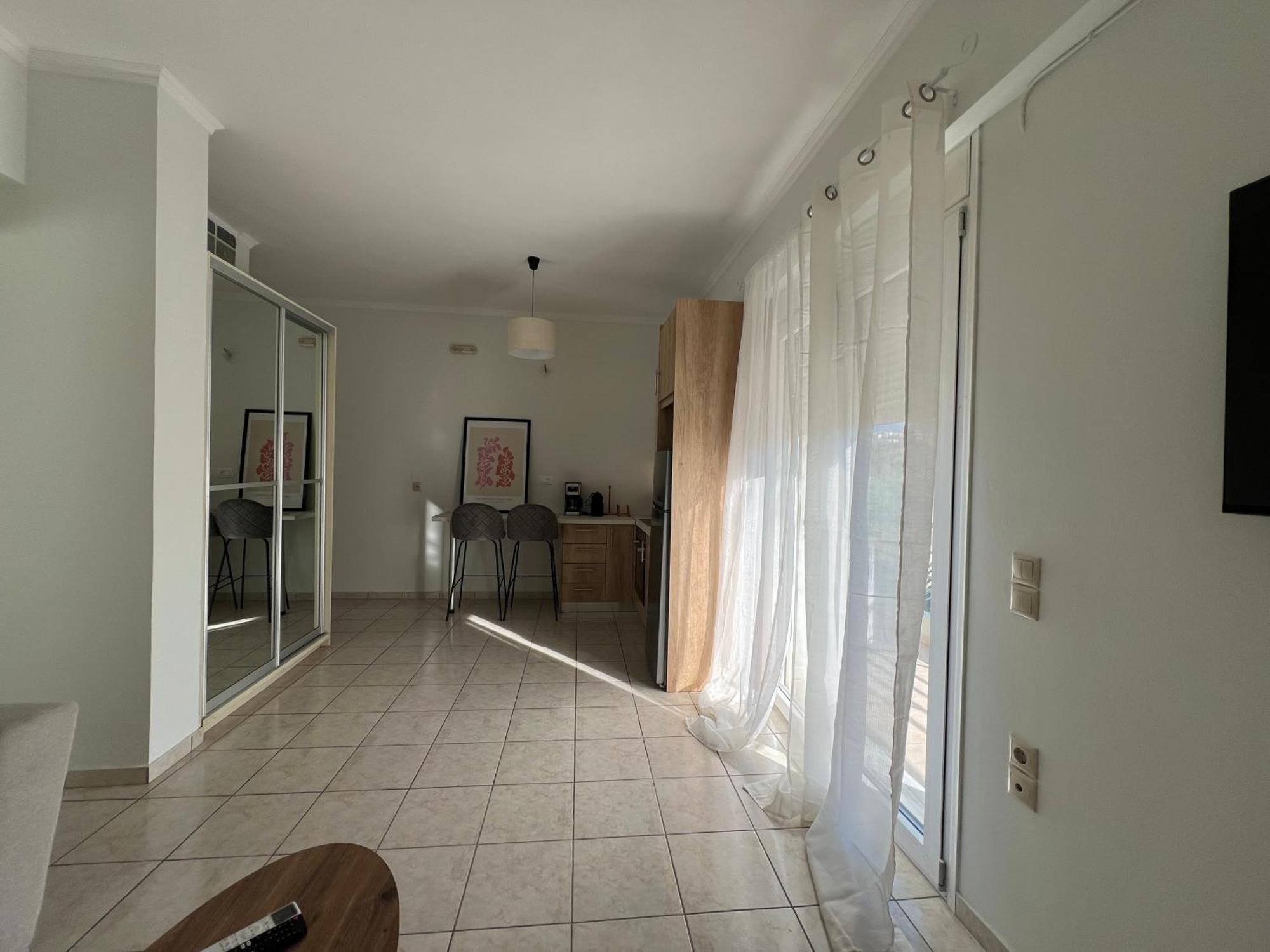 Joyful By 8essentially Apartment