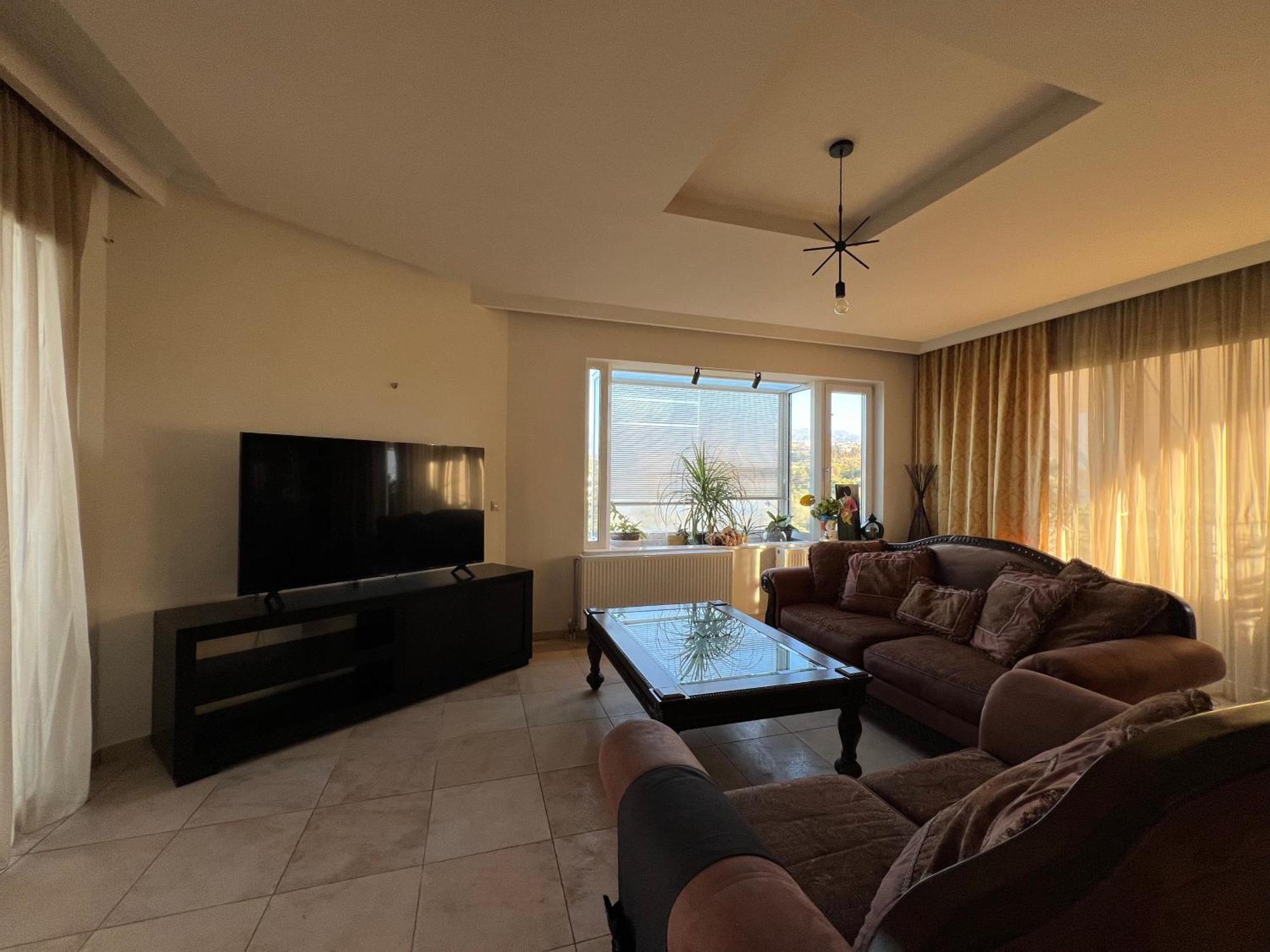 Joyful By 8essentially Apartment