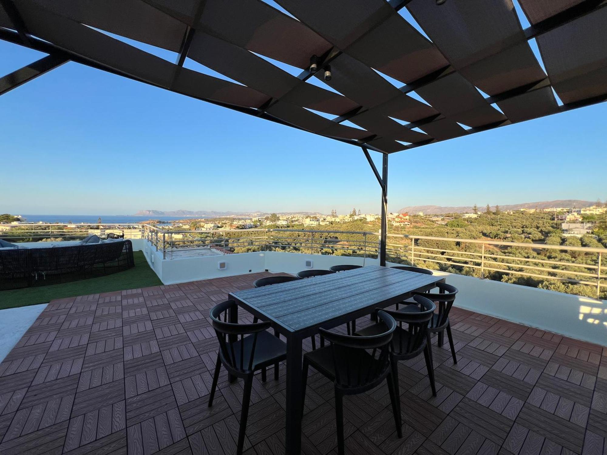 Joyful By 8essentially La Canea