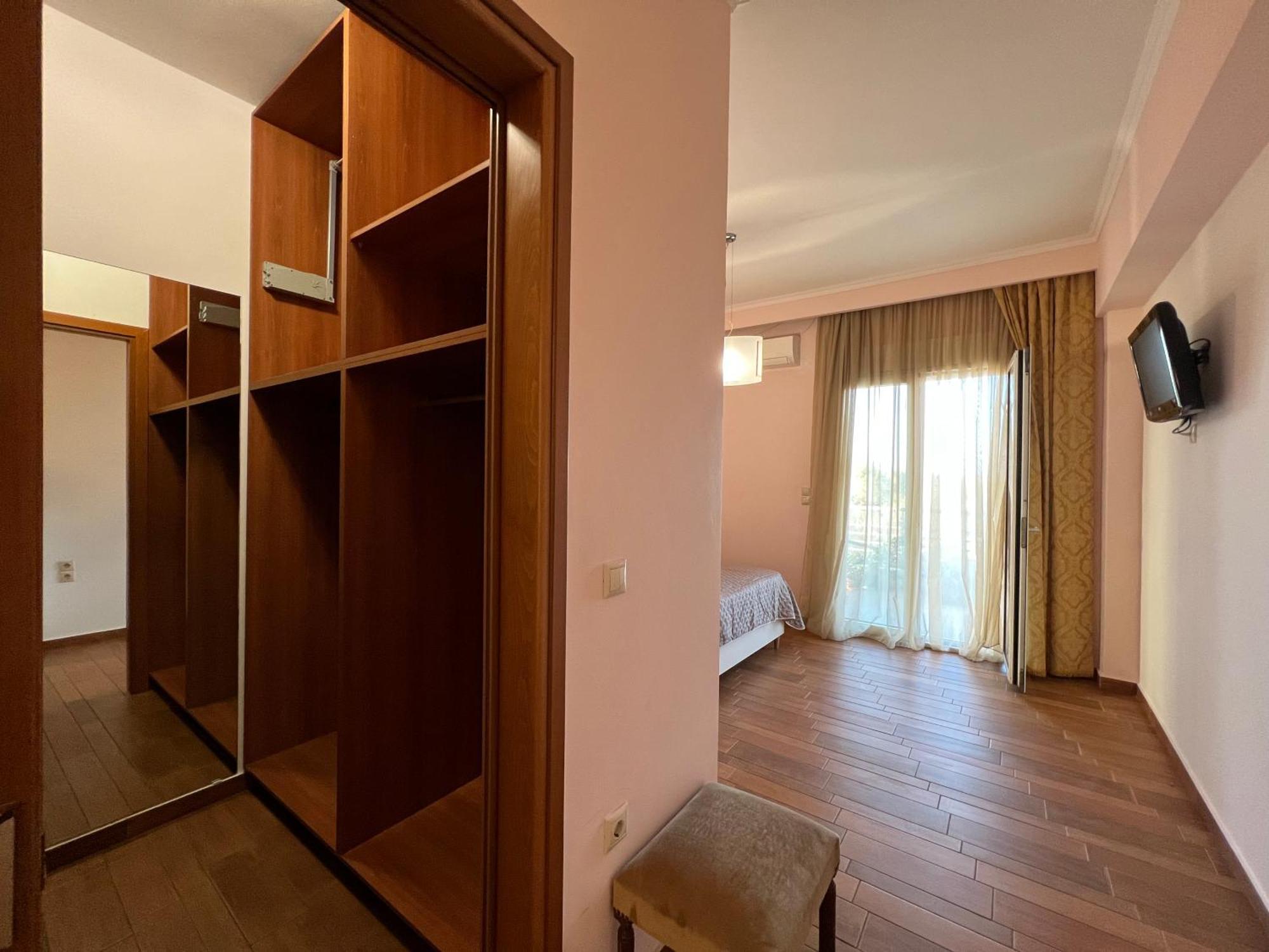 Joyful By 8essentially Apartment Chania (Crete)